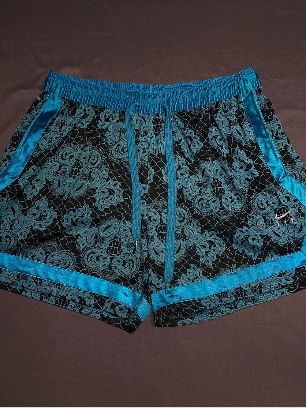 ❌SOLD❌Nike Fly Women's Black & Teal Lace Print Basketball Shorts